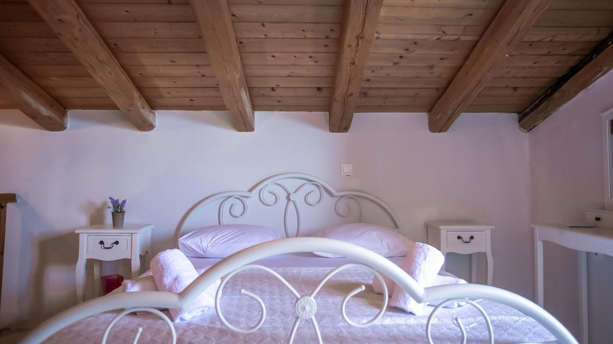 Ionian Grand Apartment Kornata Ngoại thất bức ảnh