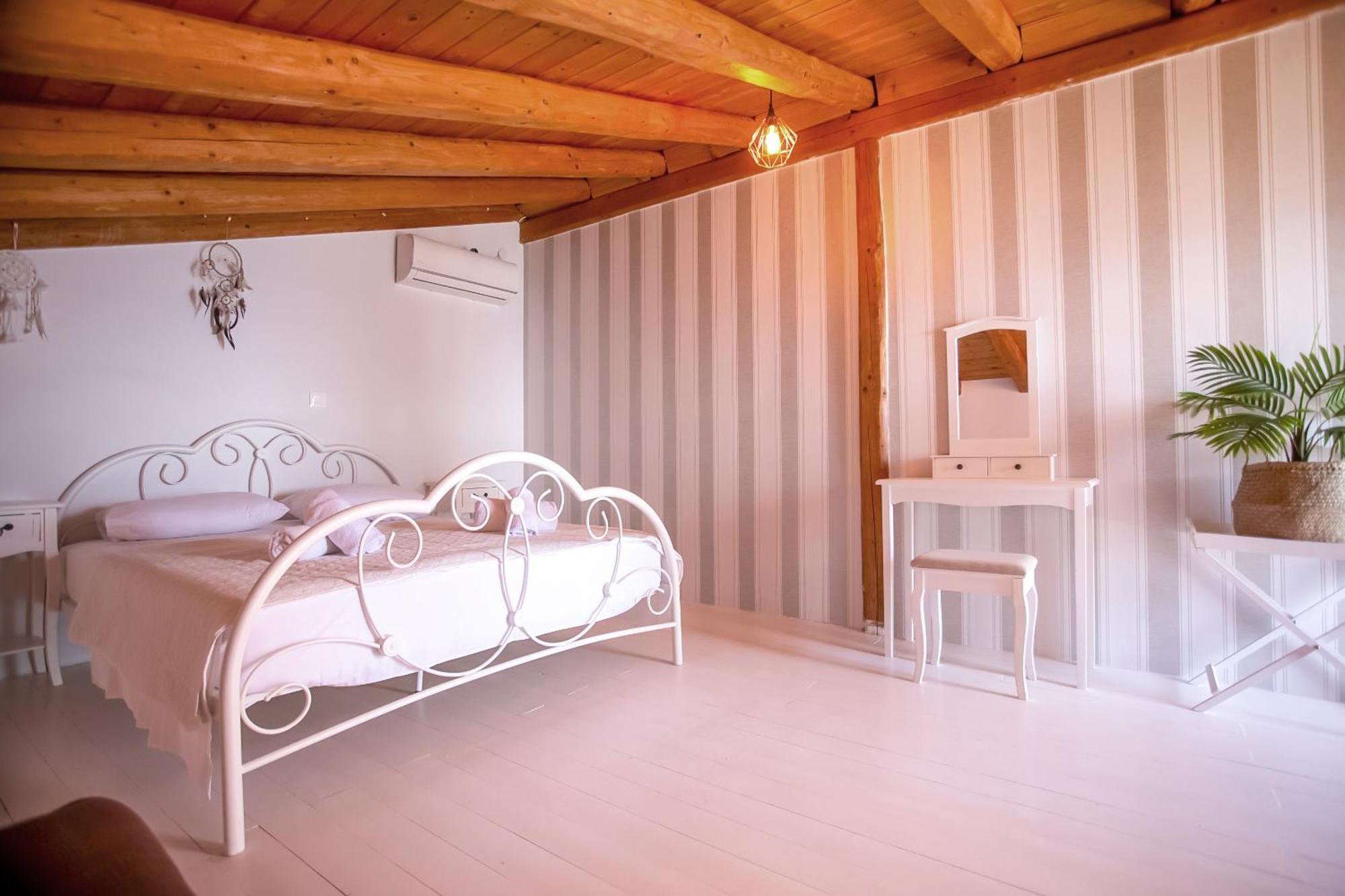 Ionian Grand Apartment Kornata Ngoại thất bức ảnh