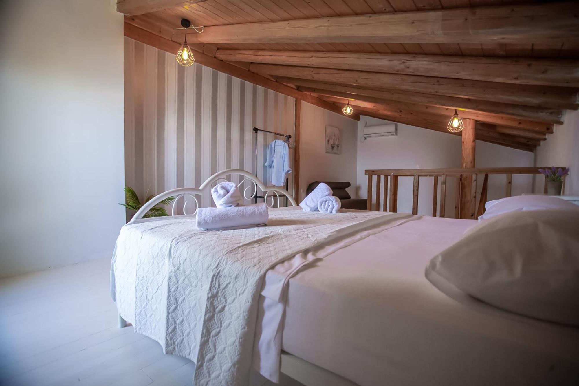 Ionian Grand Apartment Kornata Ngoại thất bức ảnh